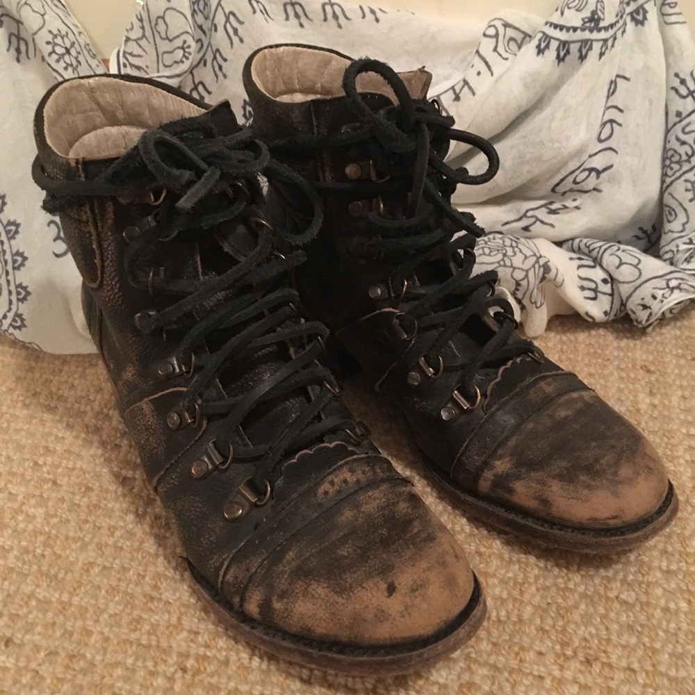 Free bird by Steven Gage combat boots